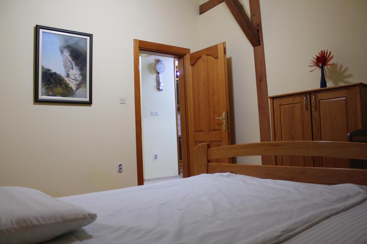 Siesta Panzió NagyNagykikinda Kültér fotó